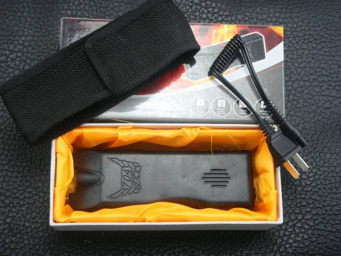 704型短款高壓防身電擊器 704型短款高壓防身電擊器